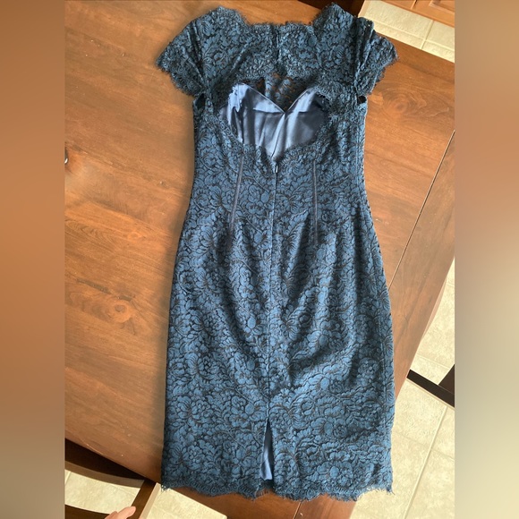 ML Monique Lhuillier Gravitate Towards You Navy Lace Open Back Sheath Dress 6 - Picture 6 of 8